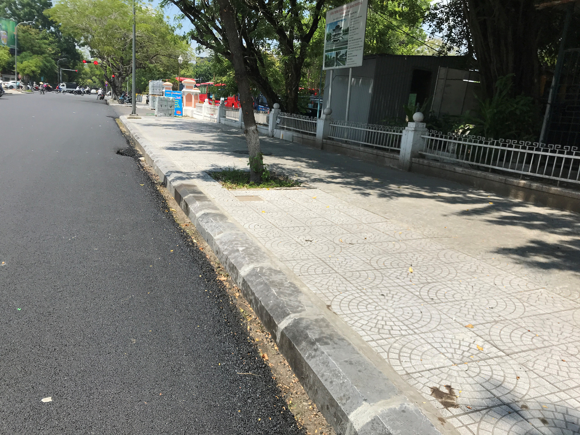 Mẫu gạch terrazzo 400x400 màu xám 2
