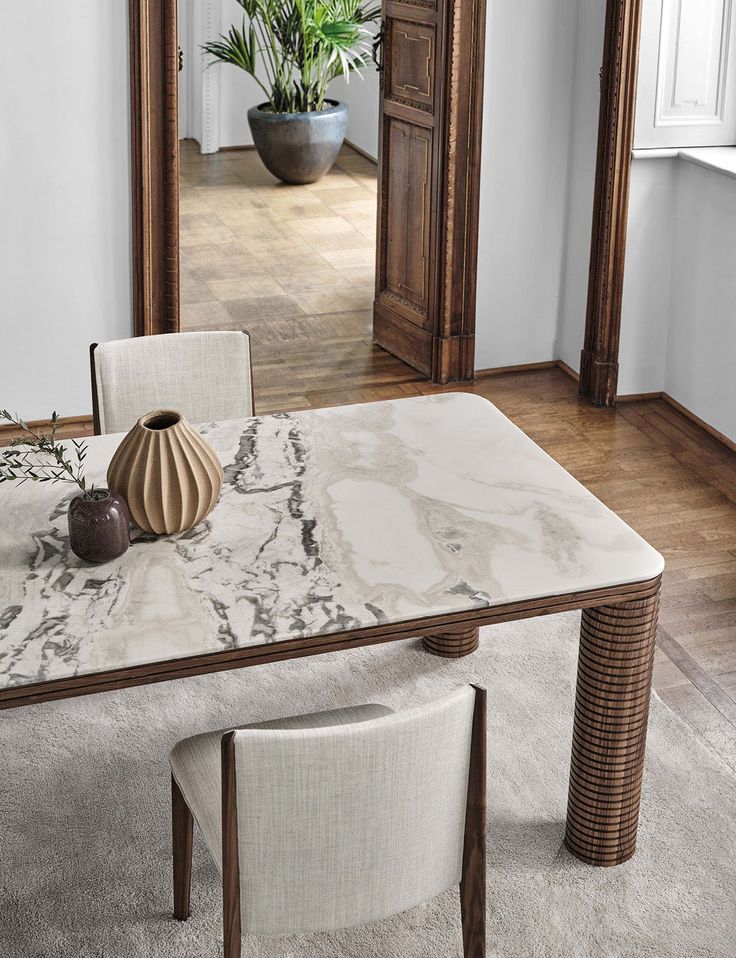 Bàn ăn làm từ Đá Quartz