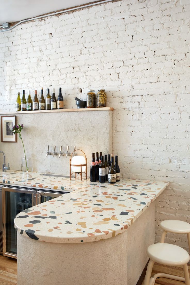 Terrazzo làm mặt bàn đảo của bếp