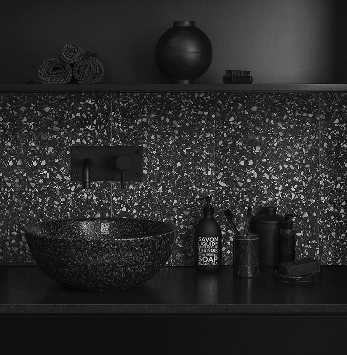 Gạch Terrazzo Màu Đen