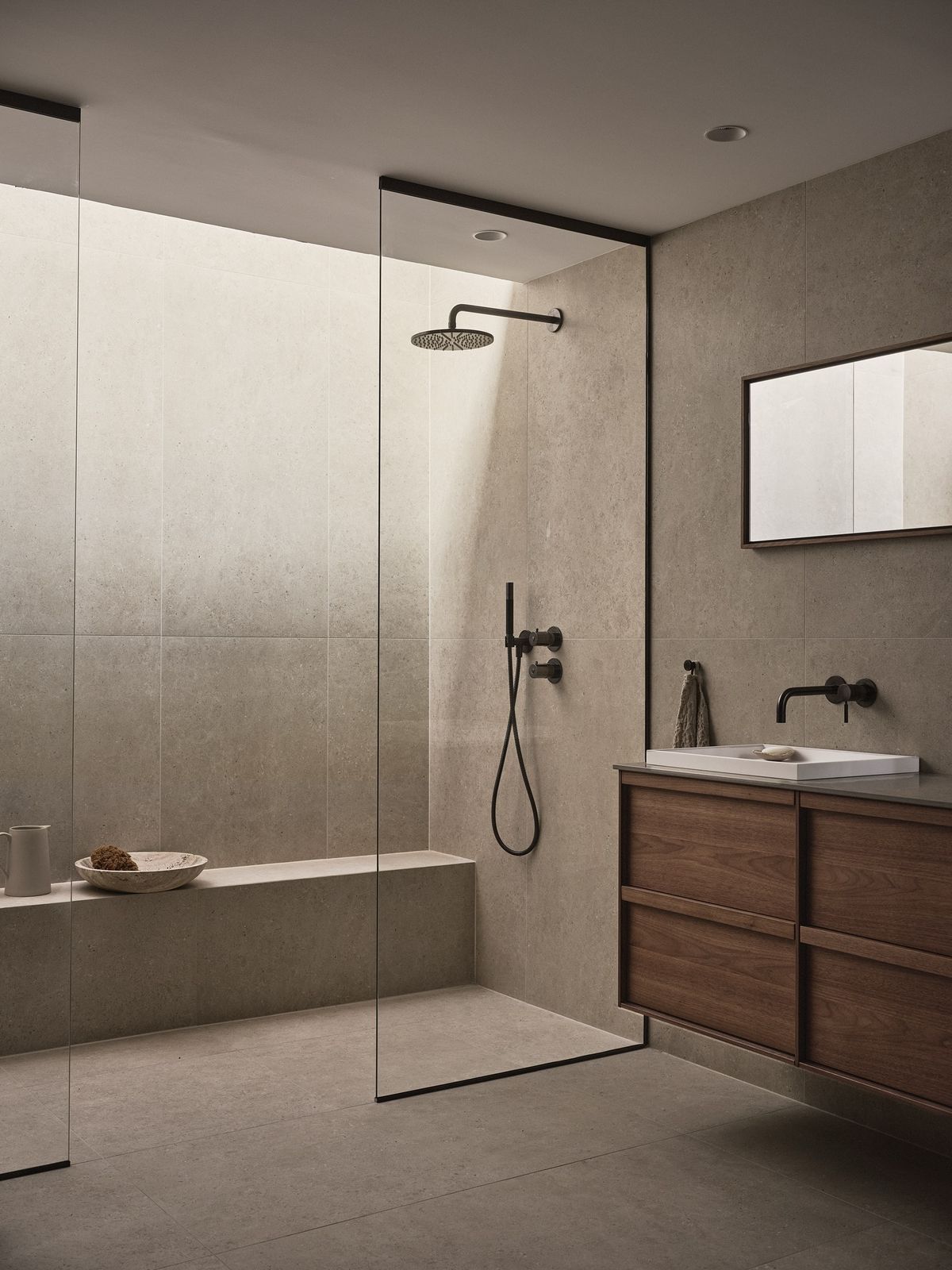 Mẫu gạch lát wc tông màu trầm