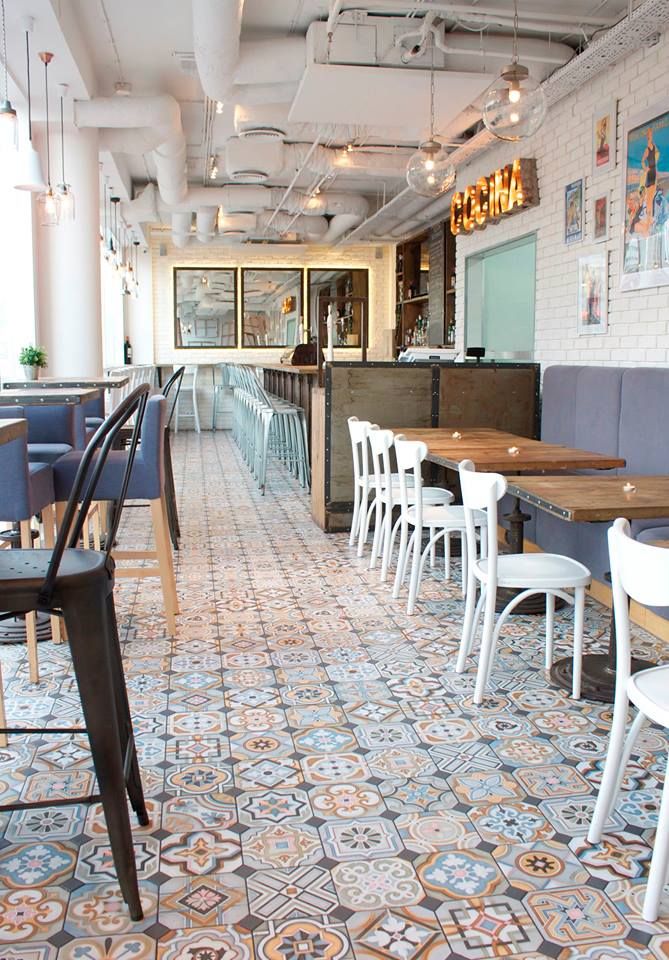 Gạch bông lát quán cafe