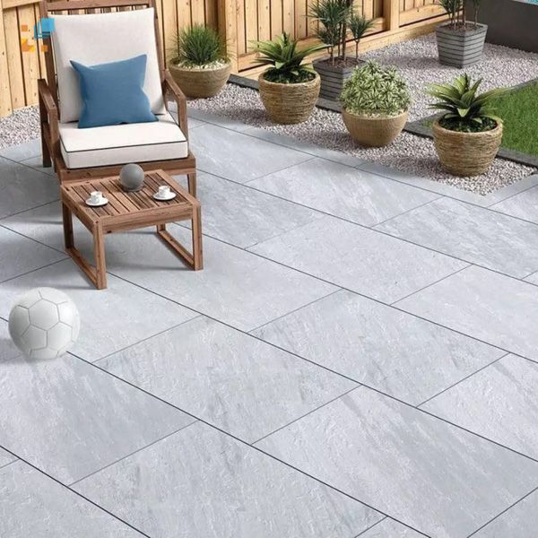 Gạch lát sân nhám 30x60cm