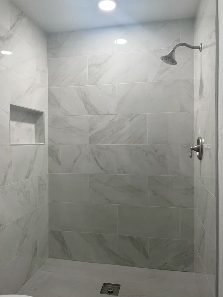 Gạch ốp sàn 30x60 nhà vệ sinh