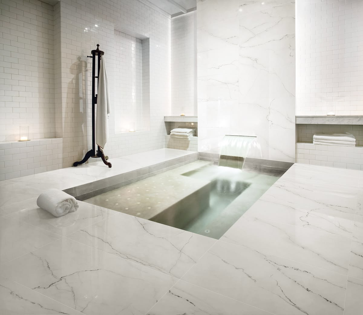 Gạch ốp tường 30x60 bóng kính